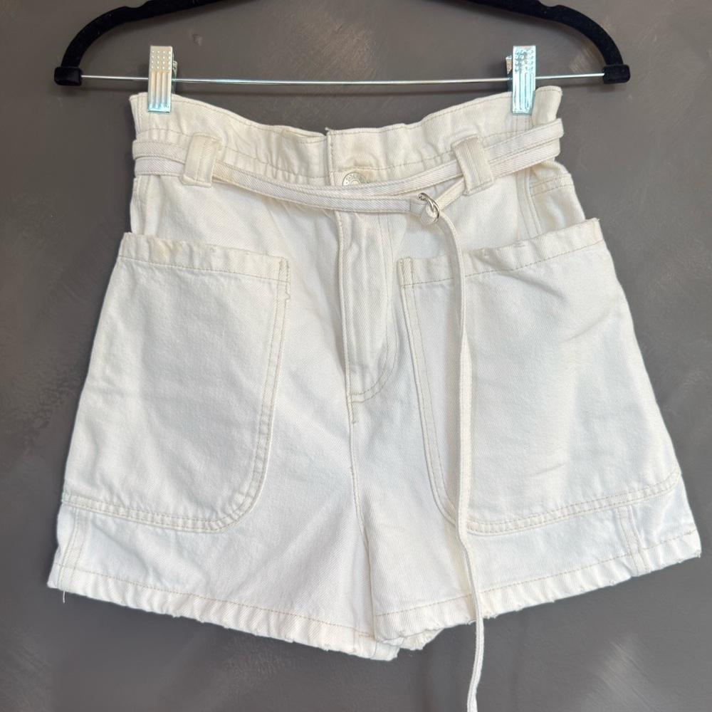 Zara Ivory Cute Denim Shorts